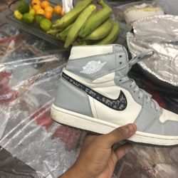 Nike Air Jordan 1 High OG Dior Grey/White Sneakers