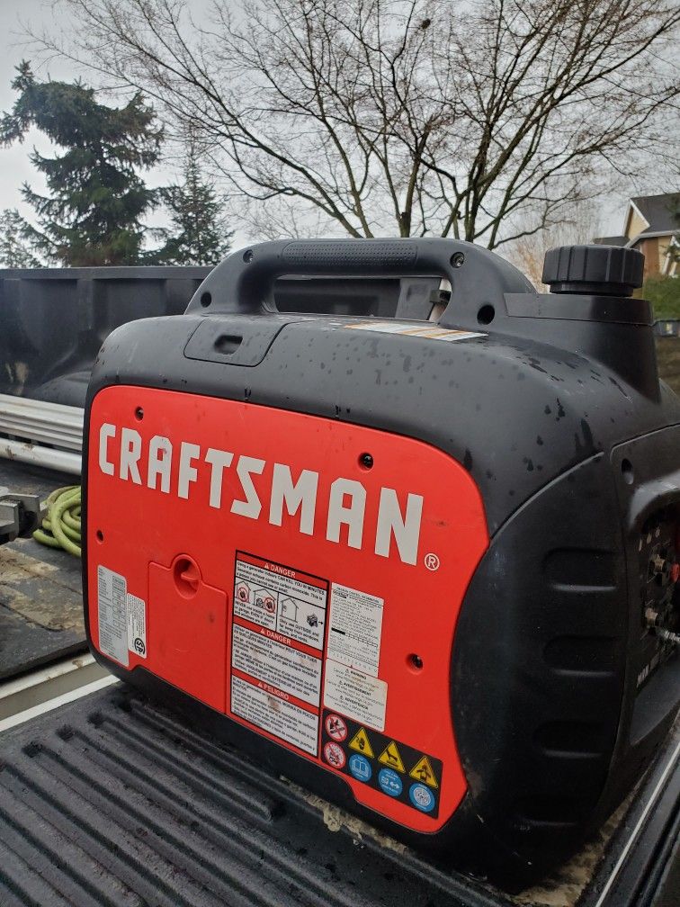 CRAFTSMANÂ 3000i 3000 Watt Gasoline Portable Inverter Generator
