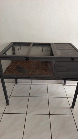 Tortoise enclosure - needs to be gone asap