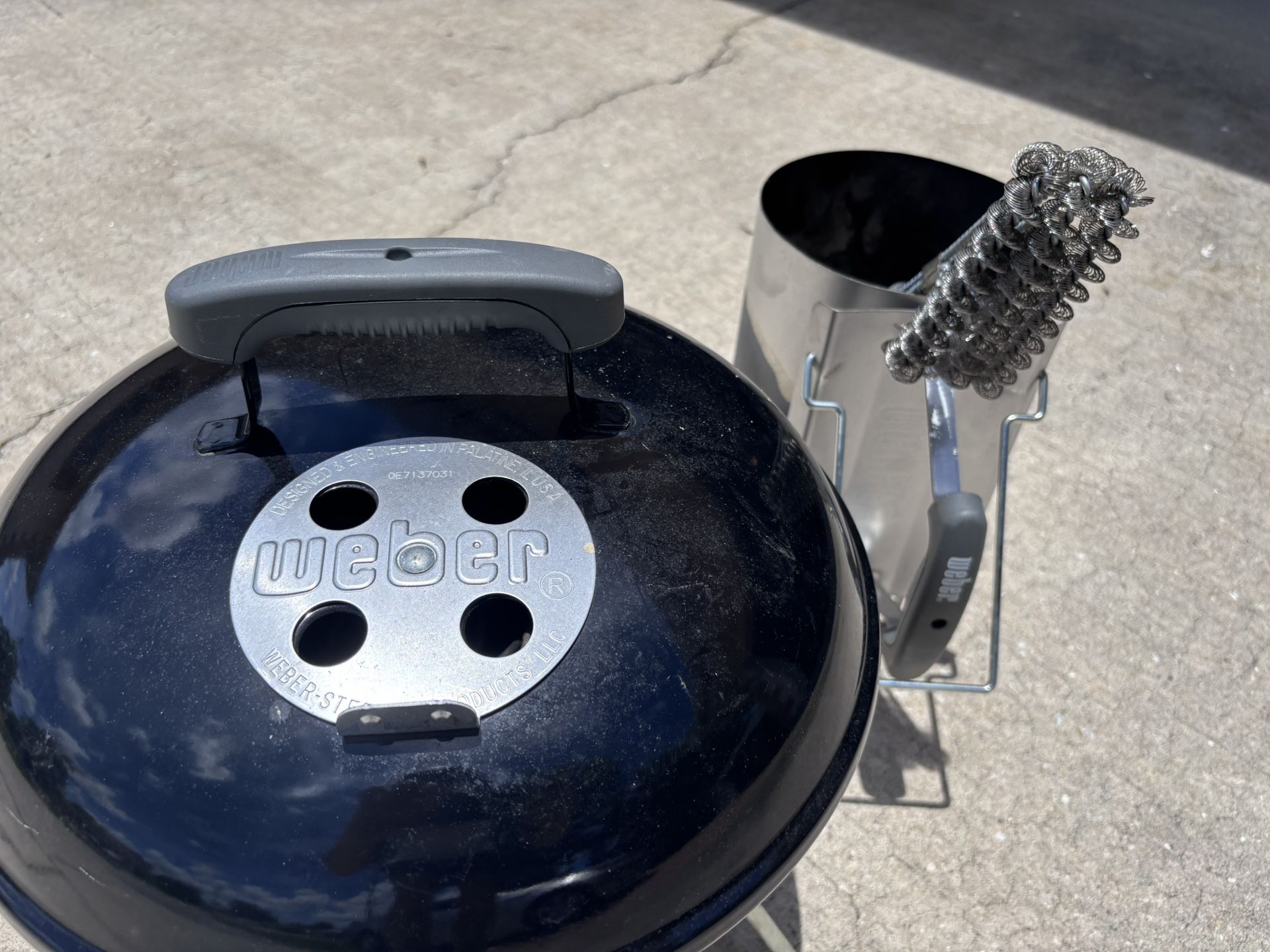 Weber Mini Charcoal Grill + Charcoal Chimney Starter & Grill Brush
