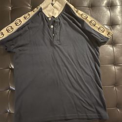 Gucci Mens Polo Shirt( Used Like New)