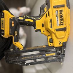 Dewalt Nailer