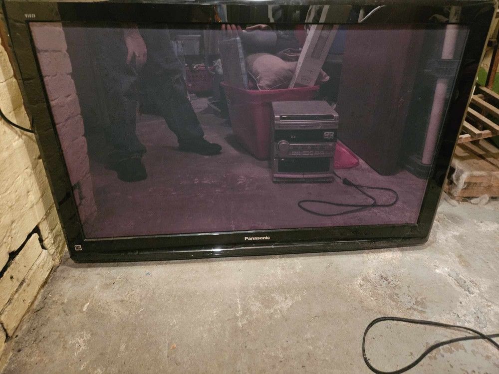 Panasonic 41in Flat Screen Tv