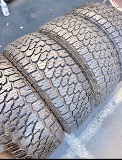 275/65R18 Firestone