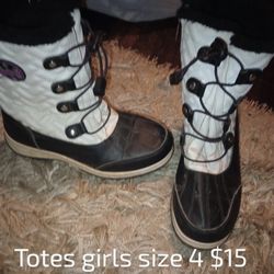 Totus Boots Girls Size 4