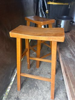 Taburete de madera