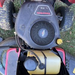 2017  Troy-bilt Pony 