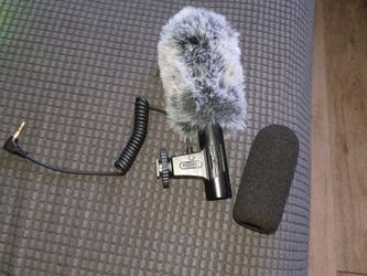 Camera Shotgun Microphone with Windscreen