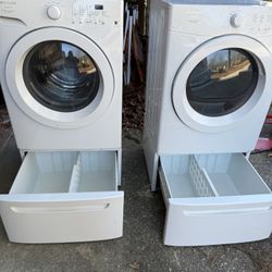 Frigidaire washer and dryer set