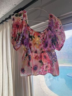 Express- Floral Puff Sleeve Crop Top