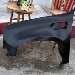 Cadillac Escalade Front Driver Side Fender 