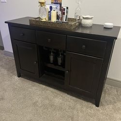 Wine buffet table