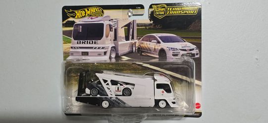 Hot Wheels Premium Car Culture Team Transport Bride Set