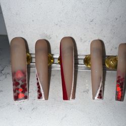 Valetines Press on Nails