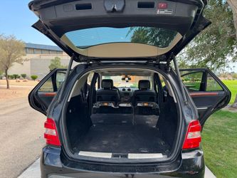 2007 Mercedes-Benz!