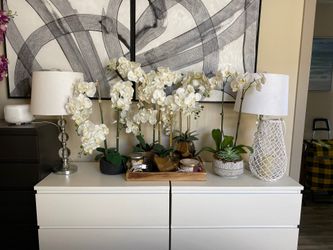 4 faux orchids, candle basket, and breakfast tray pick up marina del Rey