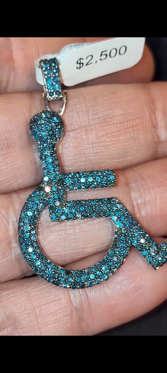 10k Natural Blue Diamonds Emoji