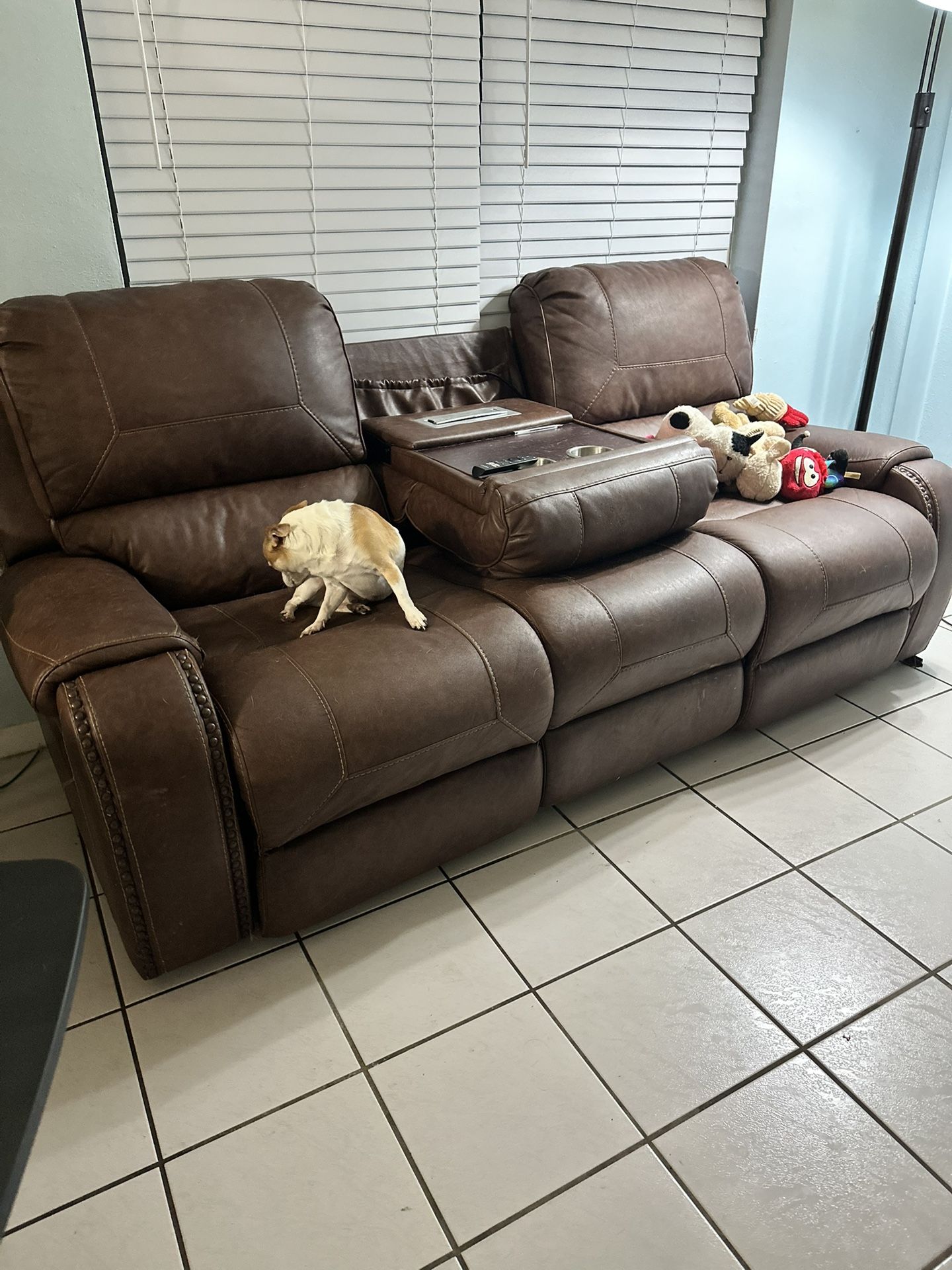 Living Room Set- great starter set