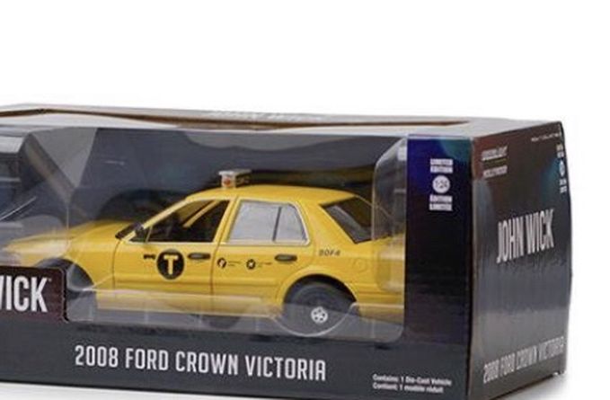 Greenlight 84113 1-24 Scale 2008 Ford Crown Victoria NYC Taxi Yellow John Wick Chapter 2 2017 Movie Diecast Model Car