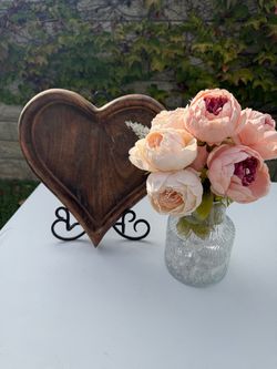 Heart-Shaped Wooden Tray with Metal Stand