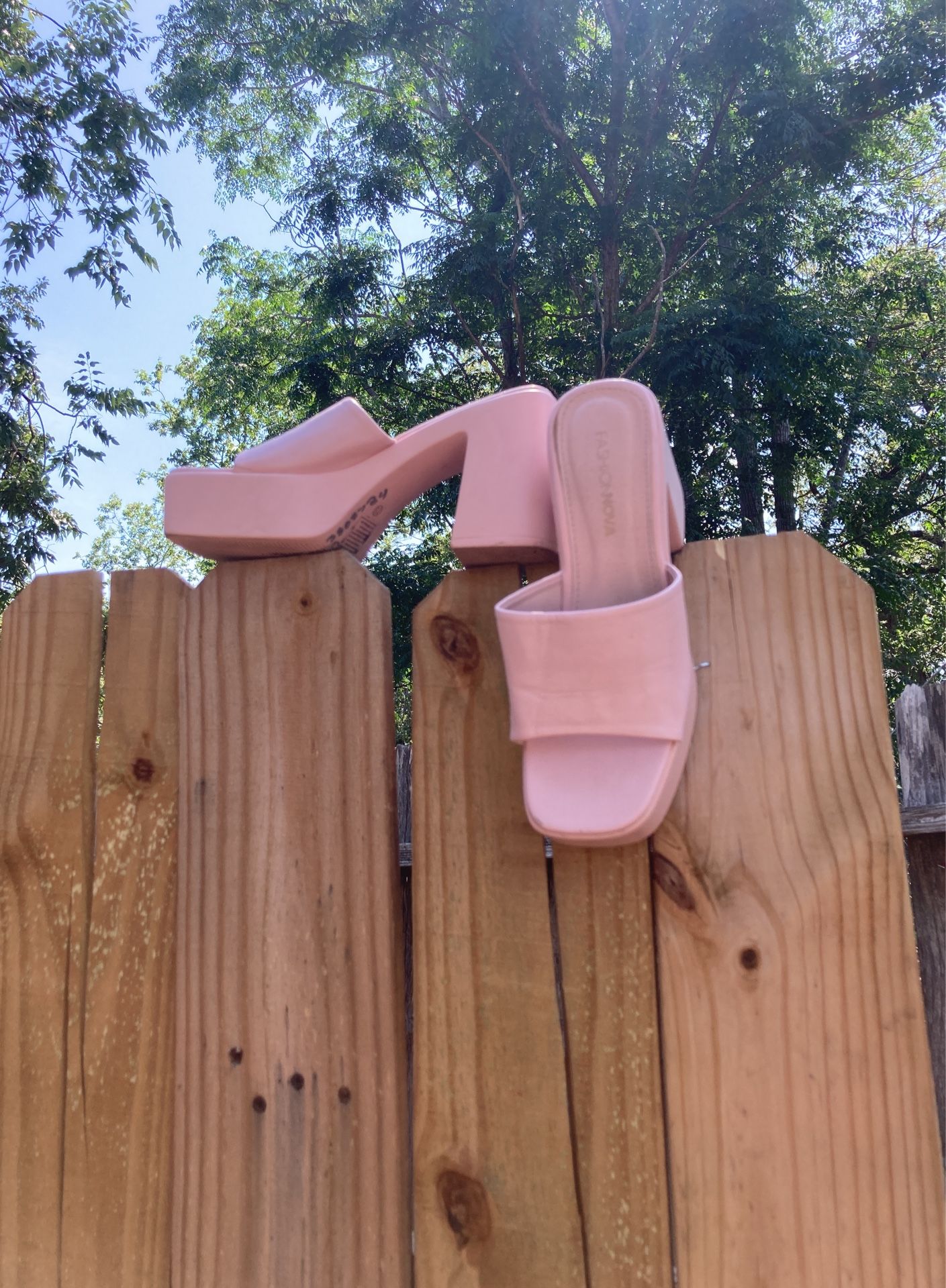 Baby pink Slide High-Heels