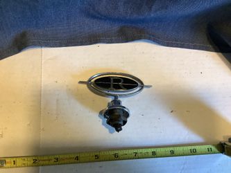 Buick Riviera vintage hood ornament from 1970s, very good condition Part 13109 Plainfield, Illinois