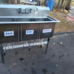 NSF 3bay Sink. Left Handwork Table Veggie Sink Stainless Tables/Shelf