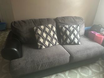 Comfy clean couch