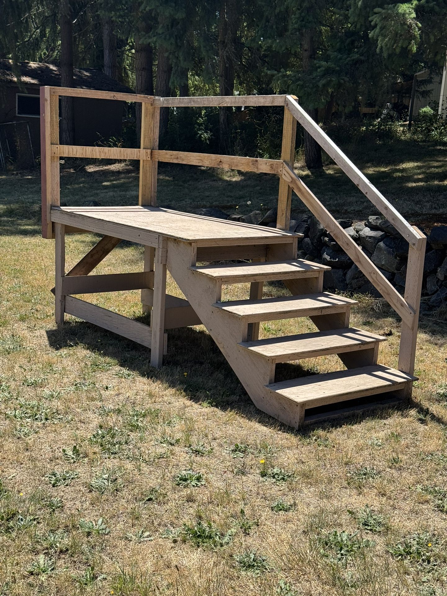 FREE STEPS FOR RV OR MOBILE HOME