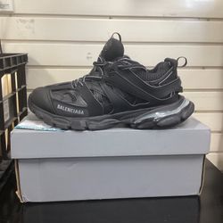 Balenciaga Runners SZ 10