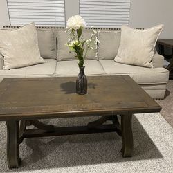 Set Of Two Tables, Living Room Table And Coffee Table. 