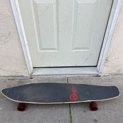QUEST SKATEBOARD 