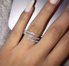 Wedding ring/engagement ring