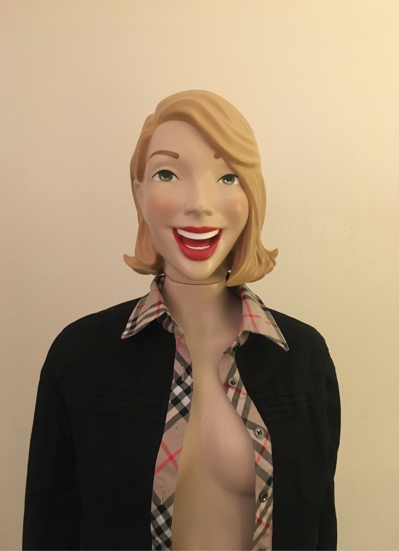 Old Navy mannequin / mannequins / female mannequin / manequin