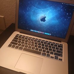 Macbook AIR With Ventura