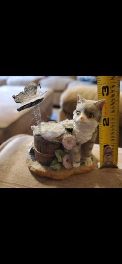 Kitty Figurine