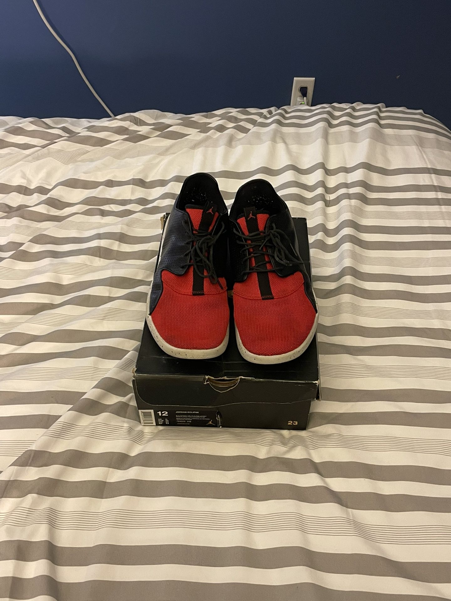 Jordan Eclipse University Red Size 12