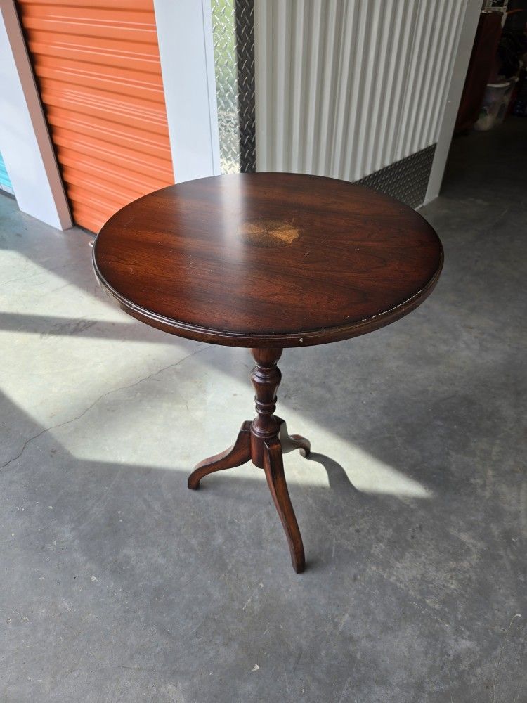 Charming Vintage End Table