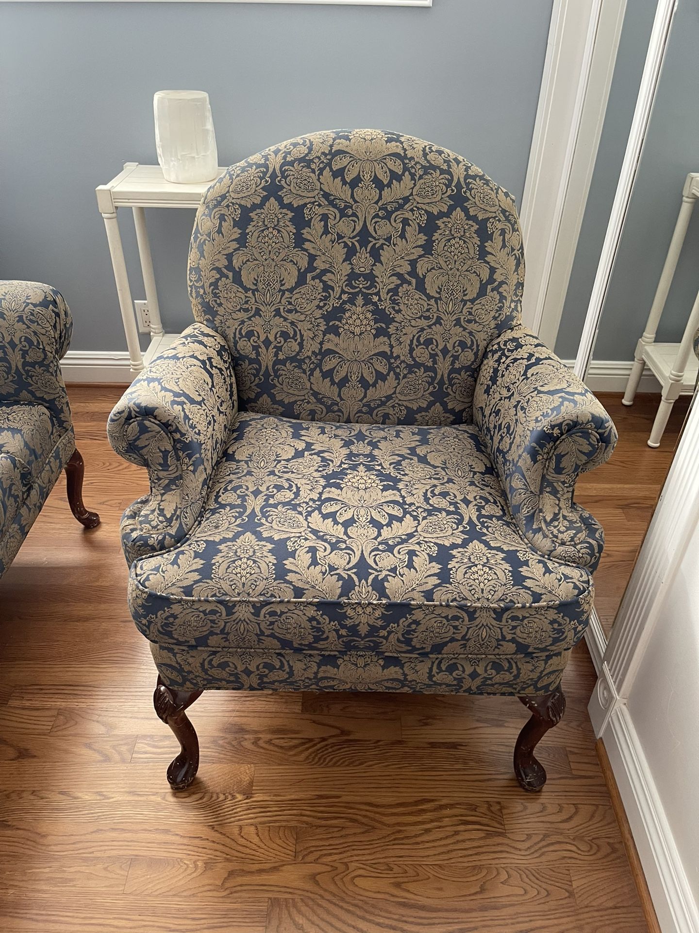 King Hickory Arm Chair With Mahogany Wood Legs 