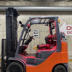 2021 TOYOTA M8 forklift for sale