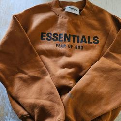 Kids crew neck essentials