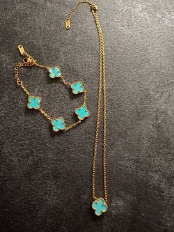 Gold-Tone Turquoise Clover Necklace and Bracelet Set