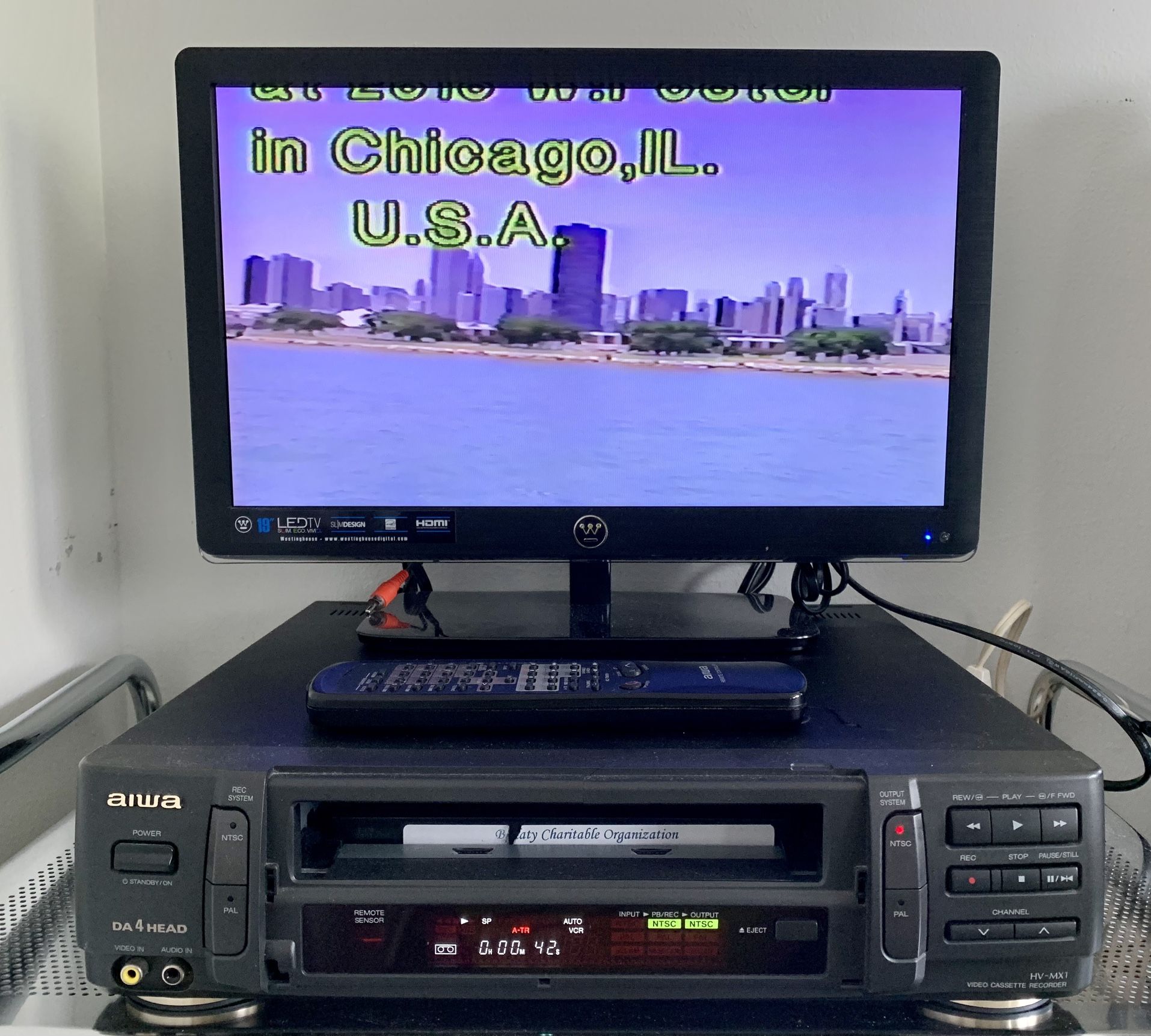 Aiwa HV-MX1U Worldwide militia system Video converter NTSC/PAL VCR 100% working condition tested