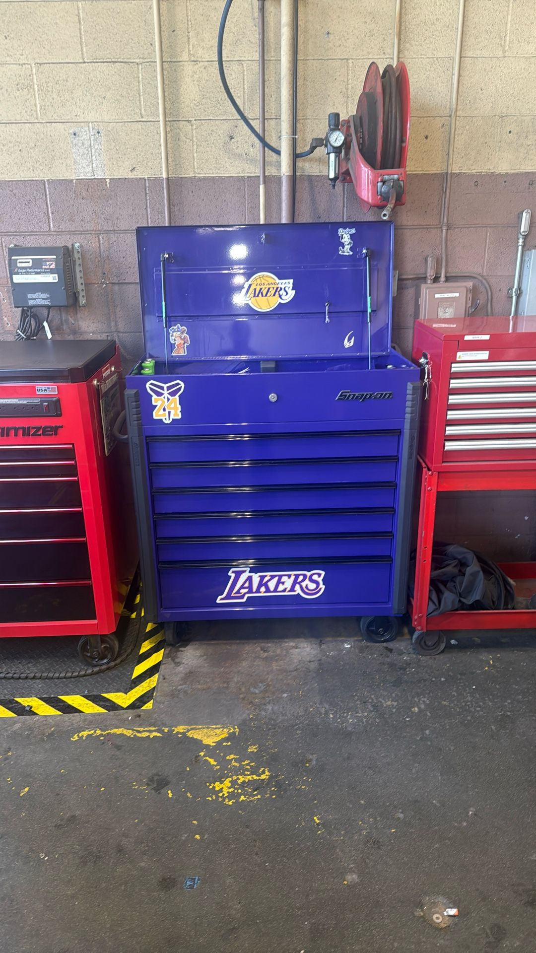 Snap On 40” Box