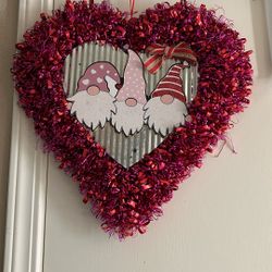 San Valentin Wreath