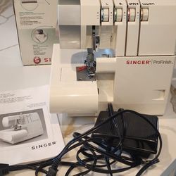 Singer Serger Overlock Sewing Machine