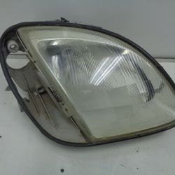 Mercedes Halogen Headlight Lamp Front Right Side 97-04 SLK230 R170 OEM AK200394
