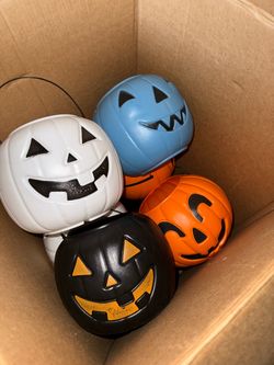 Halloween plastic pumpkins