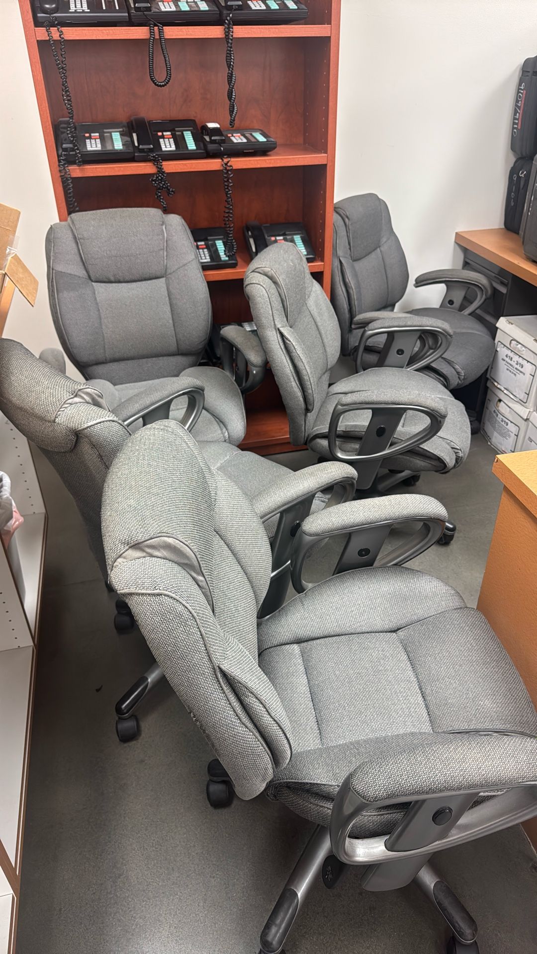 Office Chairs - 5 Total