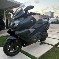 2019 BMW C